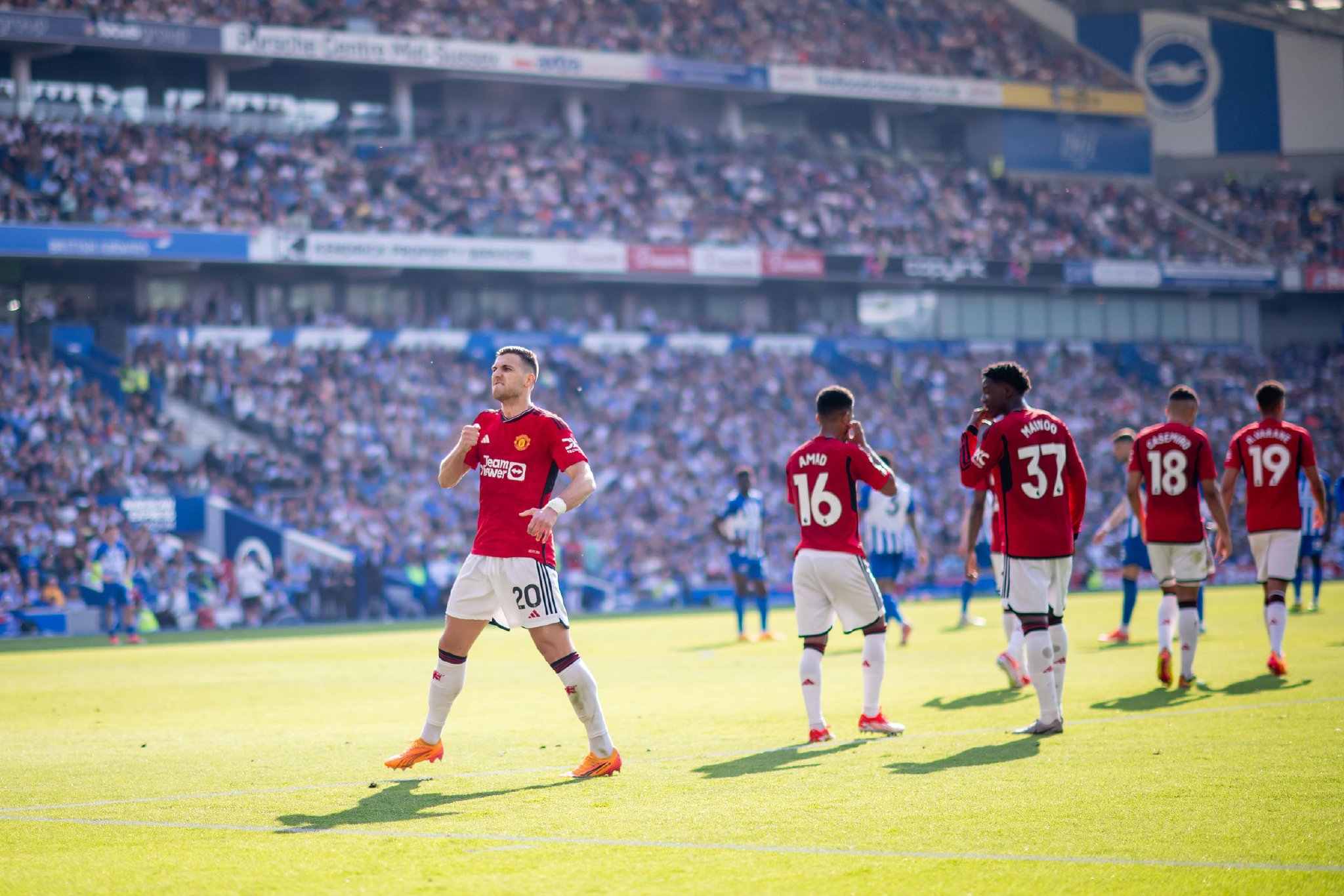 人搭档时在 人搭档时在